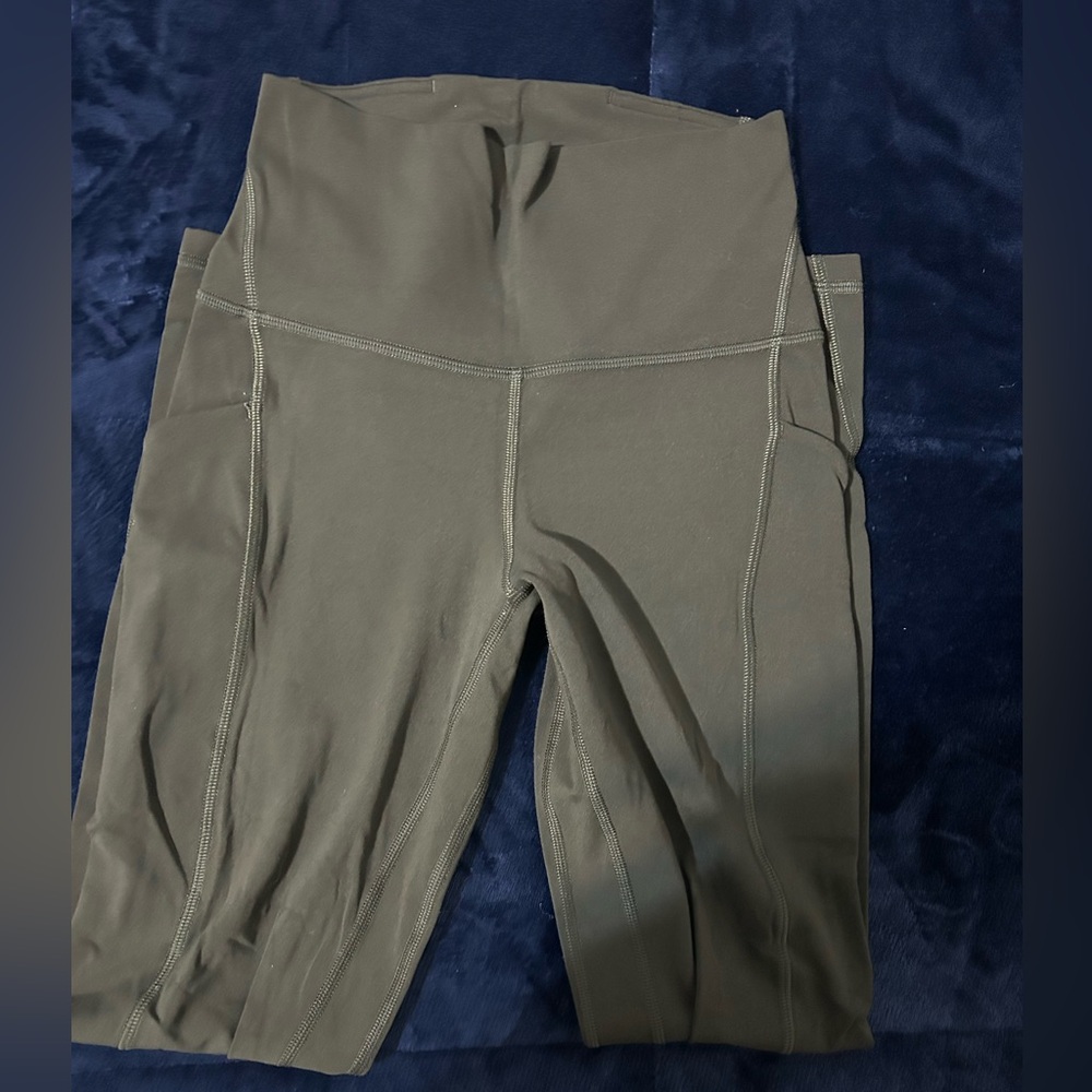 Lululemon align size 4 leggings